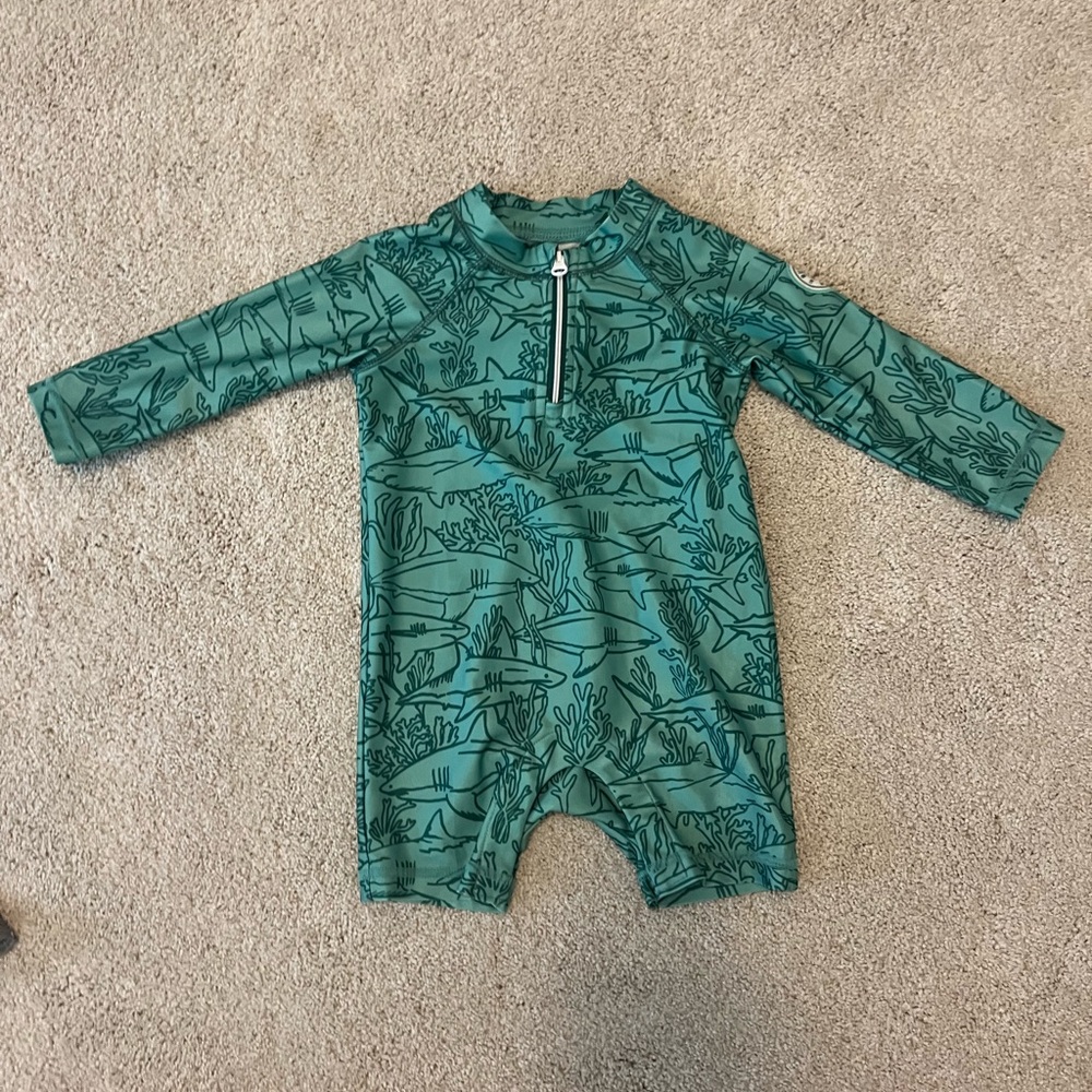 GAP Green Rashguard Swimwear with Full-Length Sleeves